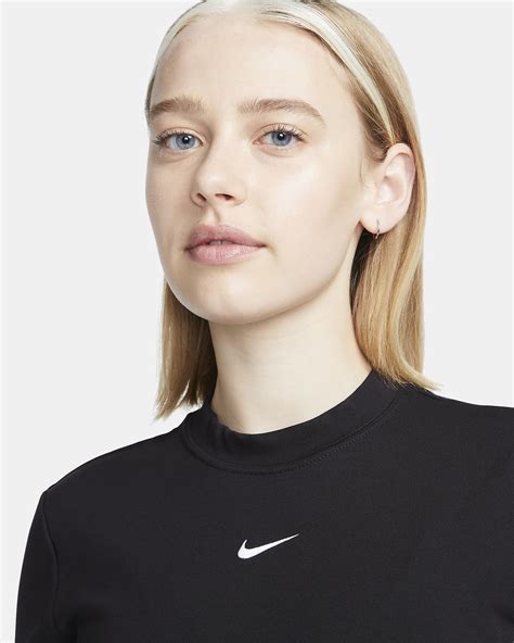 Nike Sportswear Essential Midi